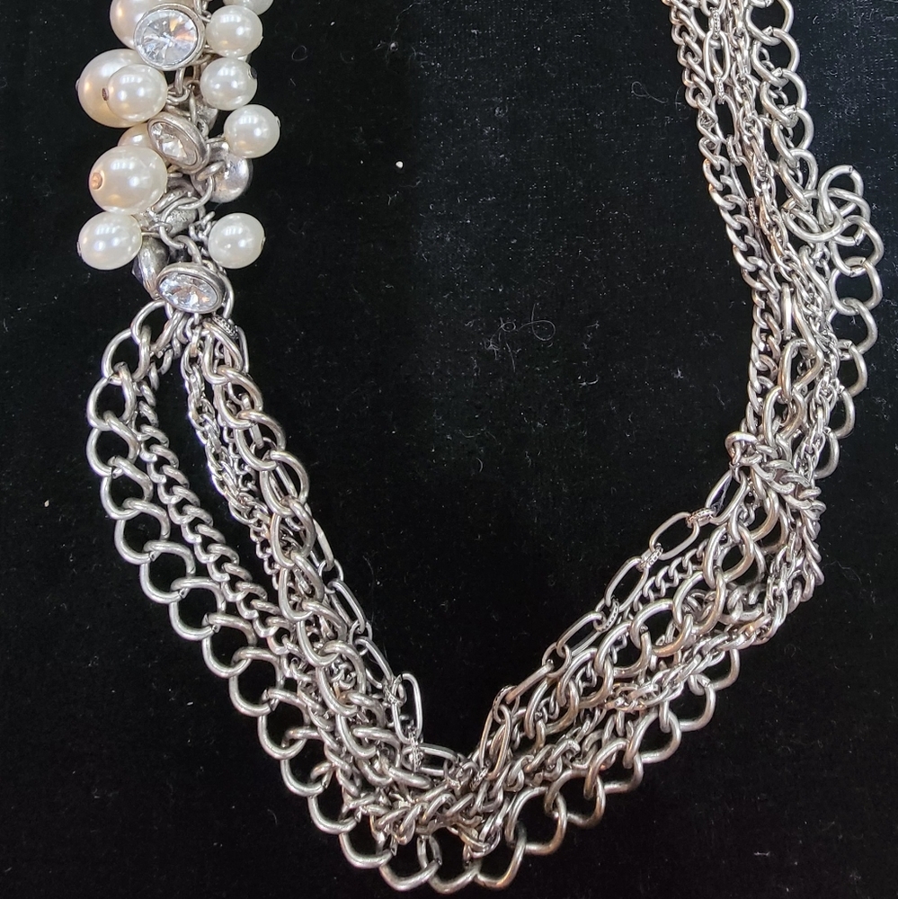 Silver tone and faux pearl necklace